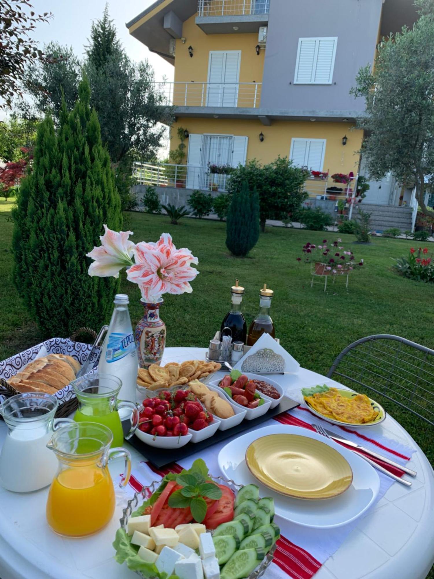 Hotel Villa Linda Shkoder Luaran gambar
